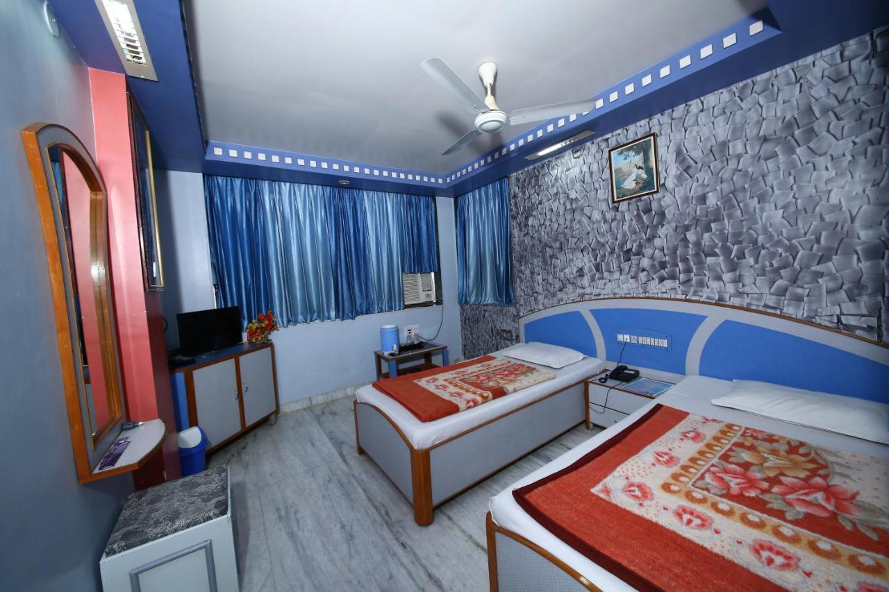 Hotel Darshan Amreli Экстерьер фото